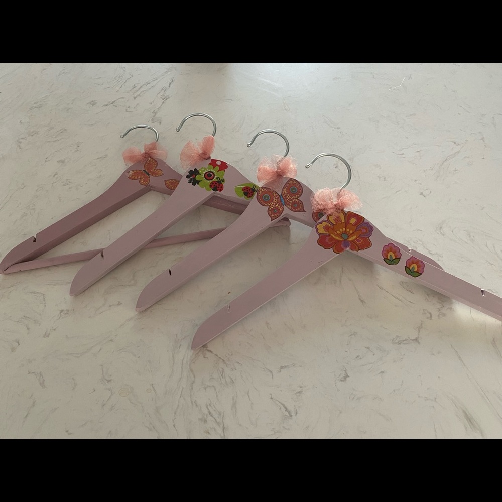 Kids hangers
